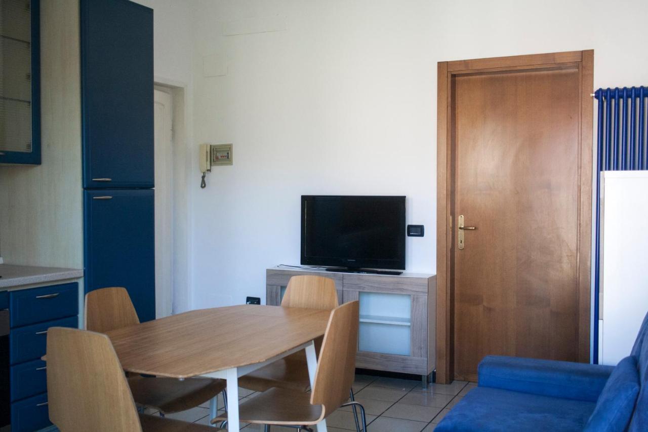 Ferienwohnung Via Colombo Marina di Massa Exterior foto